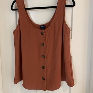 DayTrip button up sleeveless top